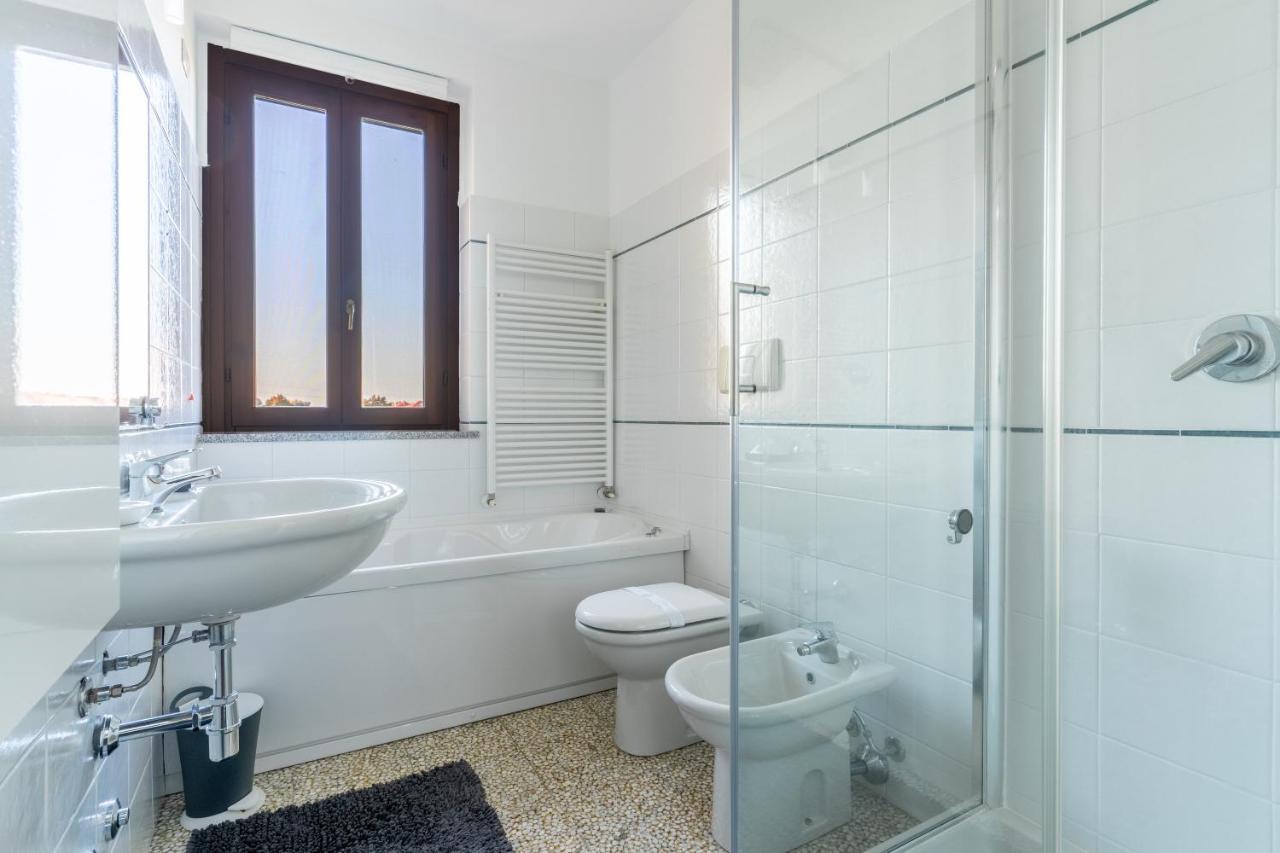 Casatella - Monolocale Con Balcone Vidigulfo Exterior foto